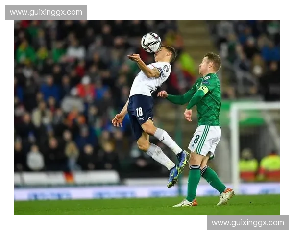 足球比赛的时间规则解析及不同赛事中的比赛时长差异分析 足球比赛的时间规则解析及不同赛事中的比赛时长差异分析