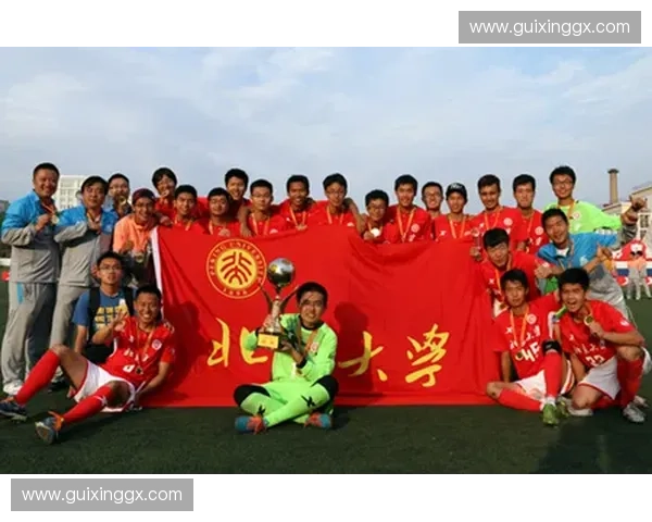 围绕实验小学精彩足球赛展现团队拼搏与校园活力的精彩纪实全景篇